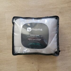 4moms Newborn Insert with Cool Mesh Fabric